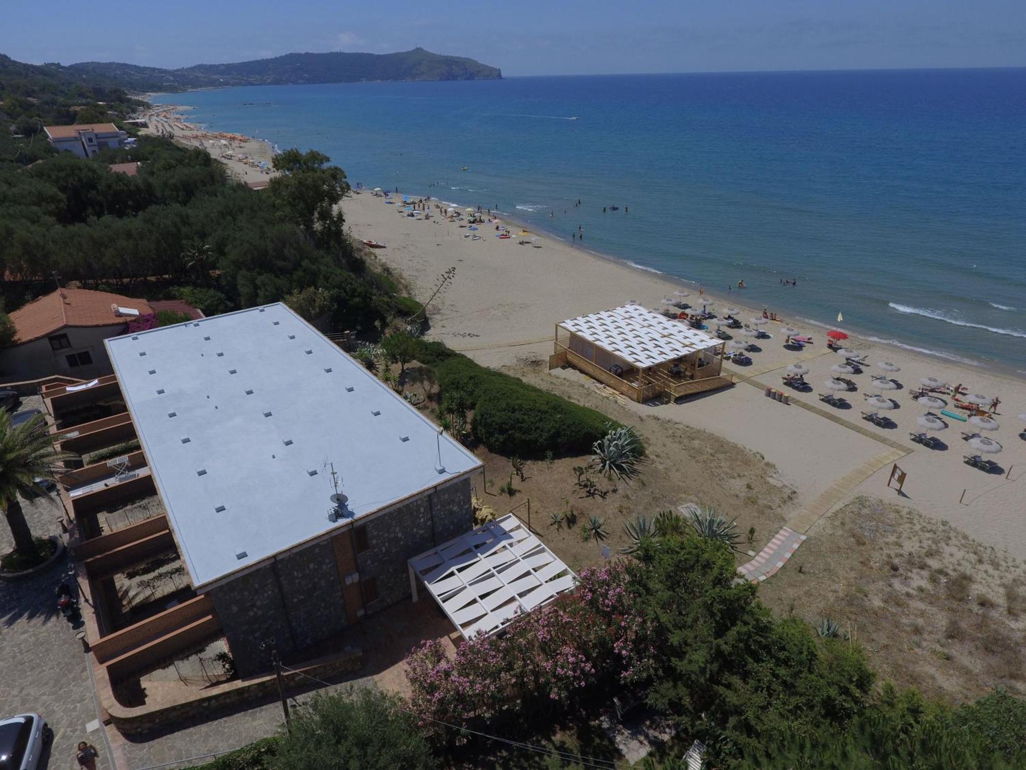 Residence Le Palme - Appartamenti Sul Mare - Spiaggia Tra Palinuro E Caprioli Pisciotta Eksteriør bilde