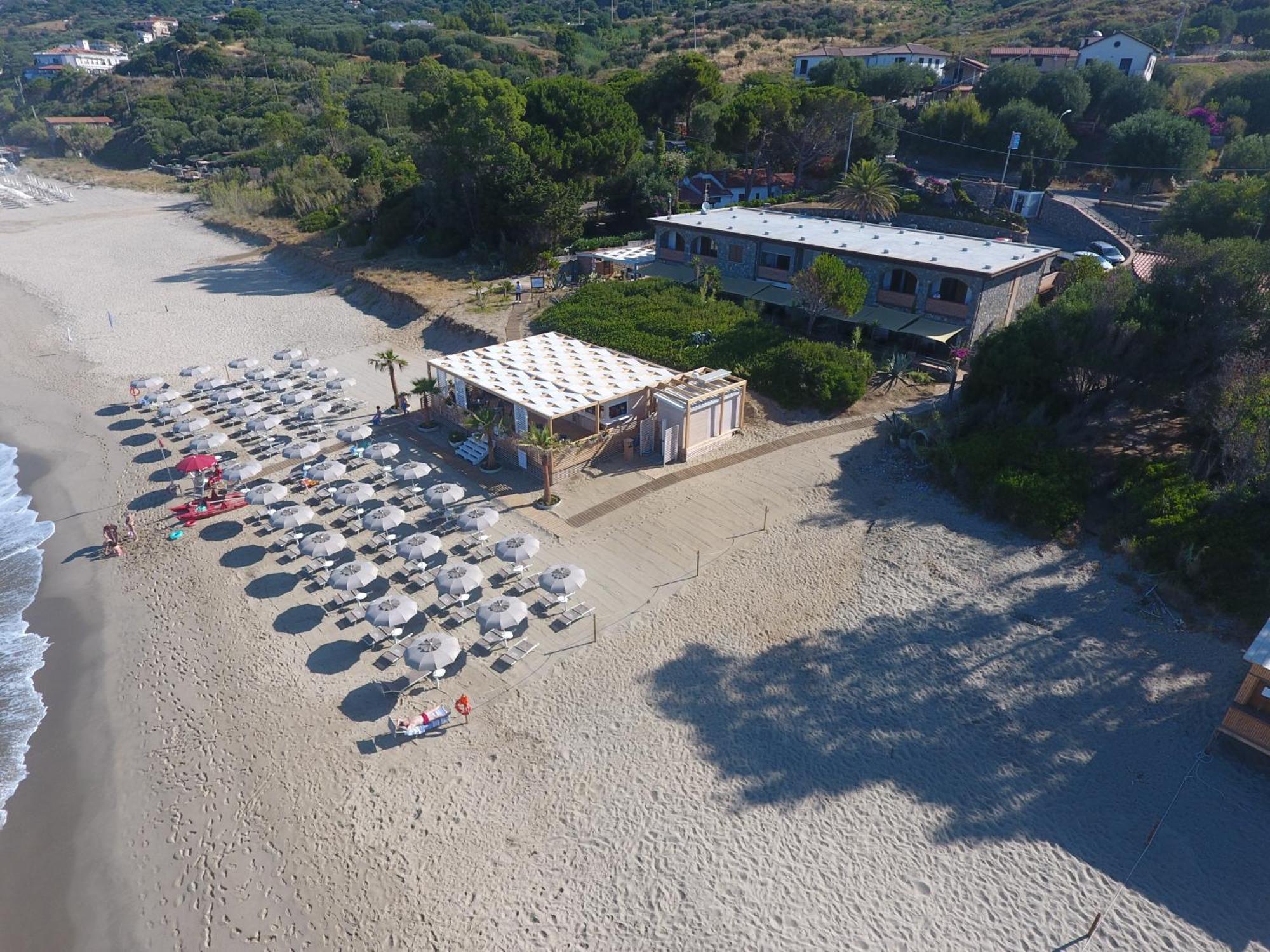 Residence Le Palme - Appartamenti Sul Mare - Spiaggia Tra Palinuro E Caprioli Pisciotta Eksteriør bilde