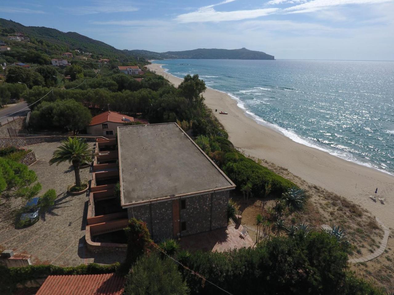 Residence Le Palme - Appartamenti Sul Mare - Spiaggia Tra Palinuro E Caprioli Pisciotta Eksteriør bilde